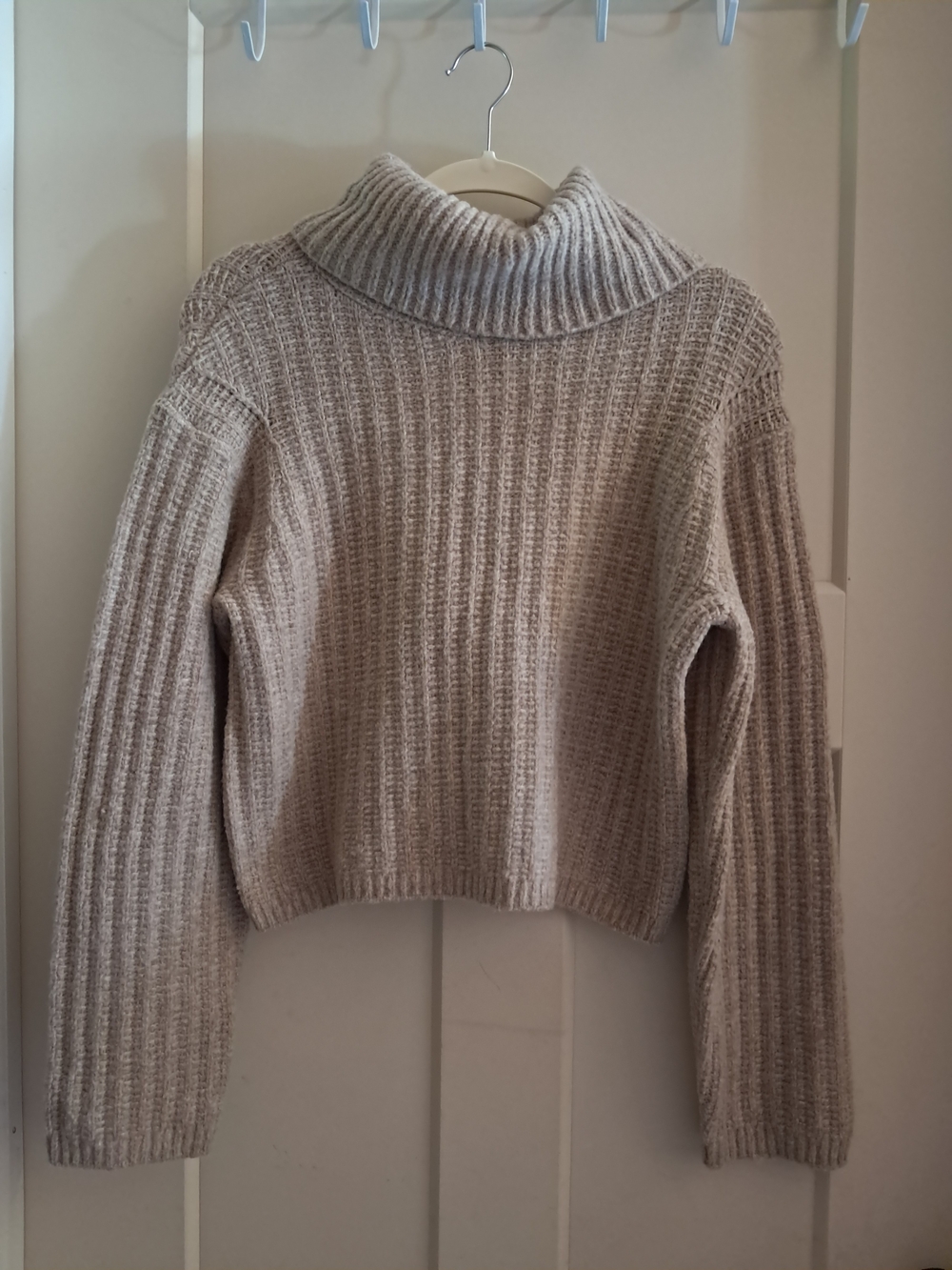 Cozy Ribbed Turtleneck Sweater - Cream